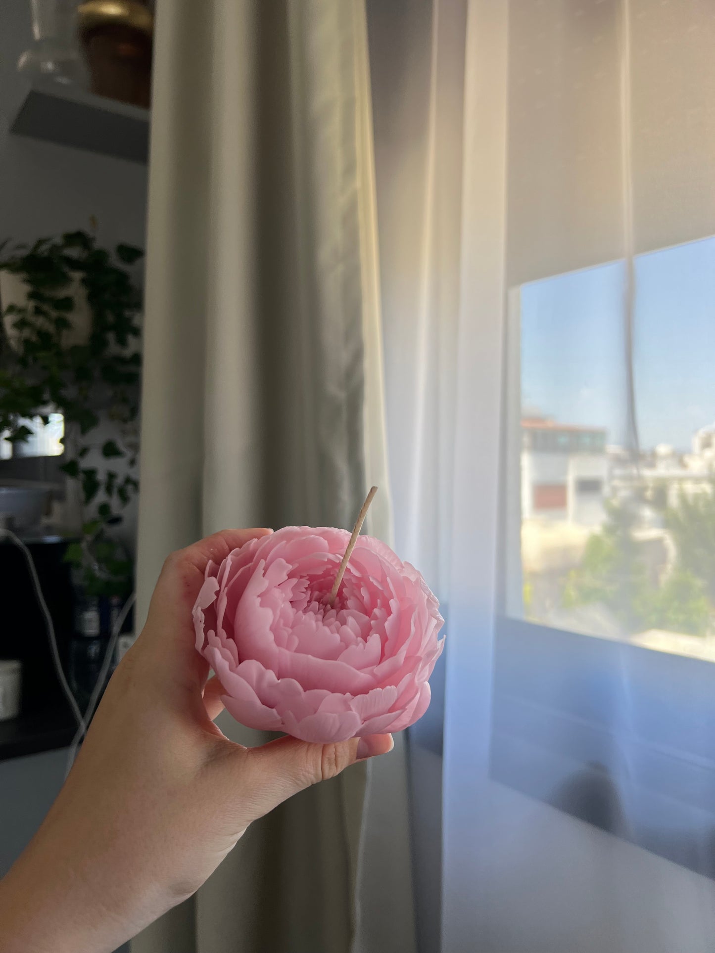 Peony flower candle