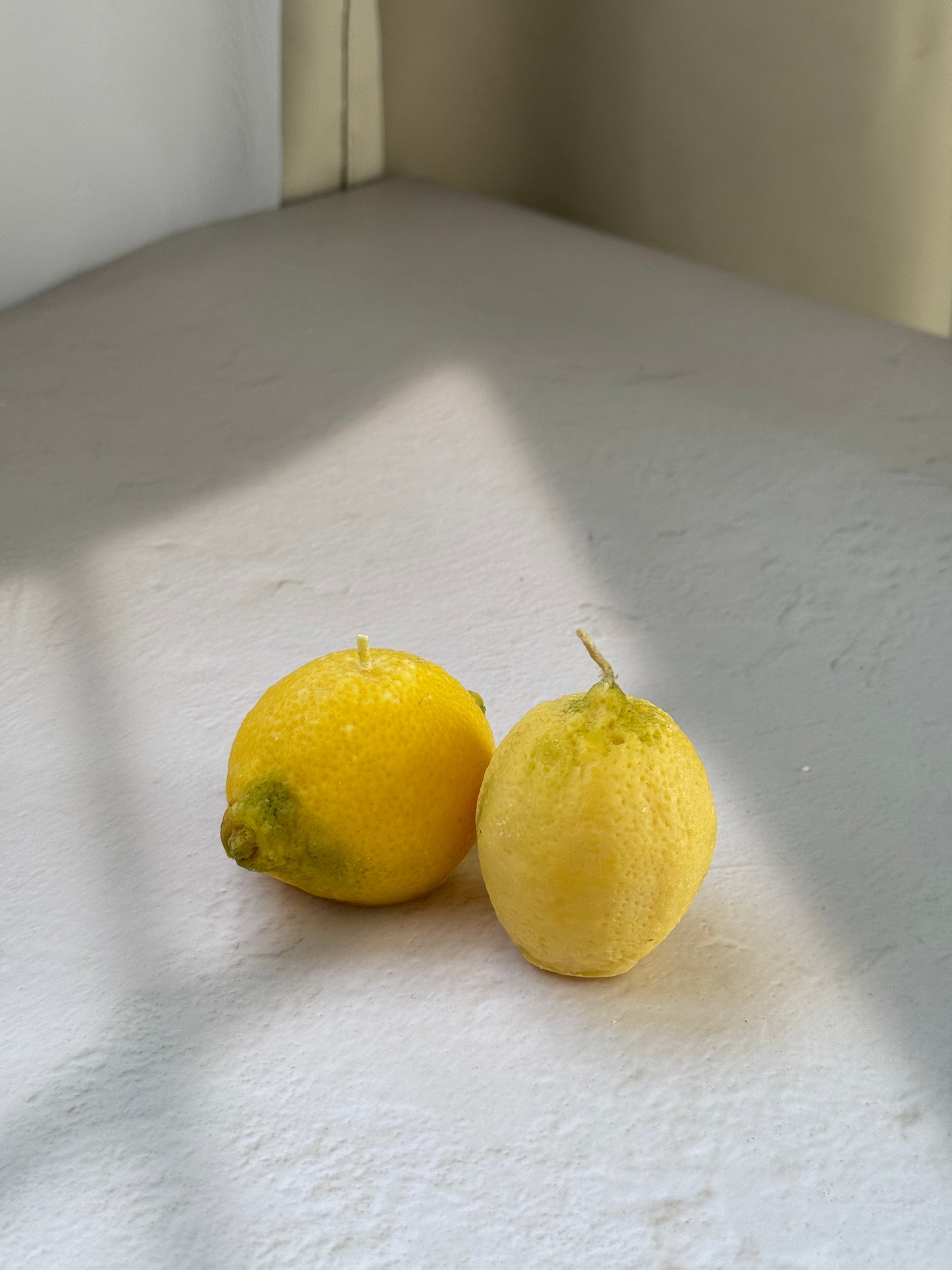 Lemon Candle – Realistic Fruit Made of Soy & Beeswax