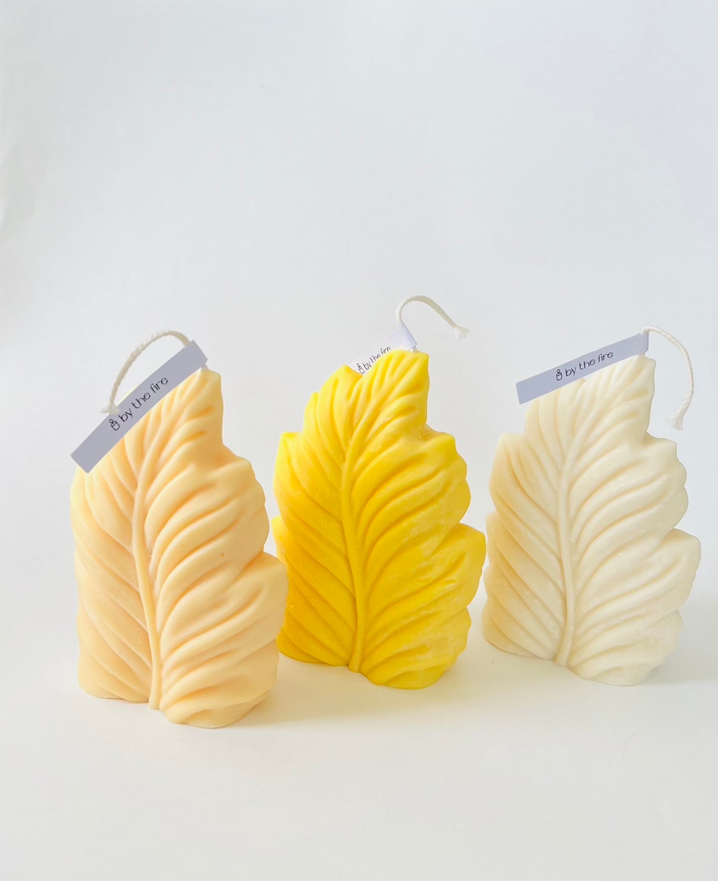 Palm leaf pillar candle